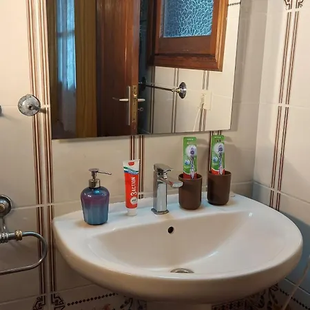 Apartament Rustikale Mit Balkon Und Meerblick