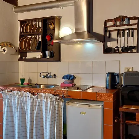 Rustikale Mit Balkon Und Meerblick Apartament